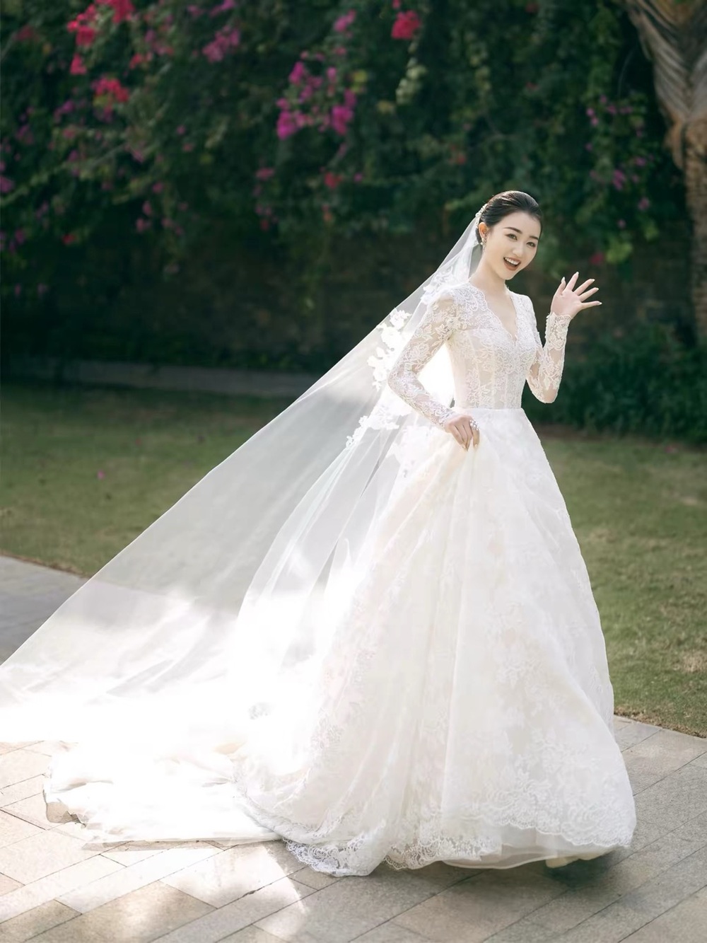 wedding dress